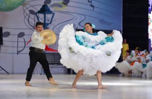 Herederas de la Tradición brillaron en una velada que promovió el amor por el Sanjuanero