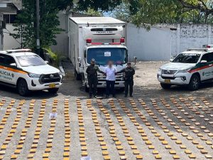 En medio de cargamento de pescado cae cargamento de clorhidrato de cocaína con destino a Bogotá